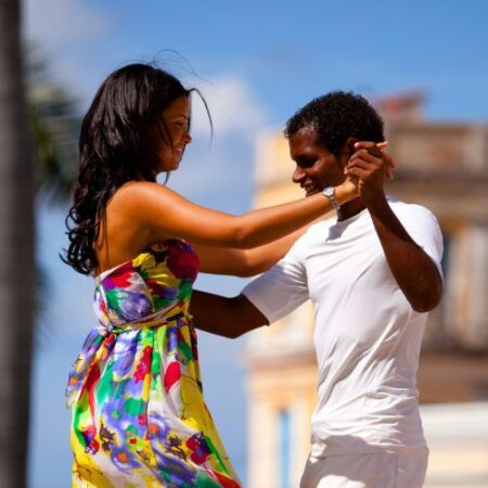 Colombia, entre flores, café y salsa